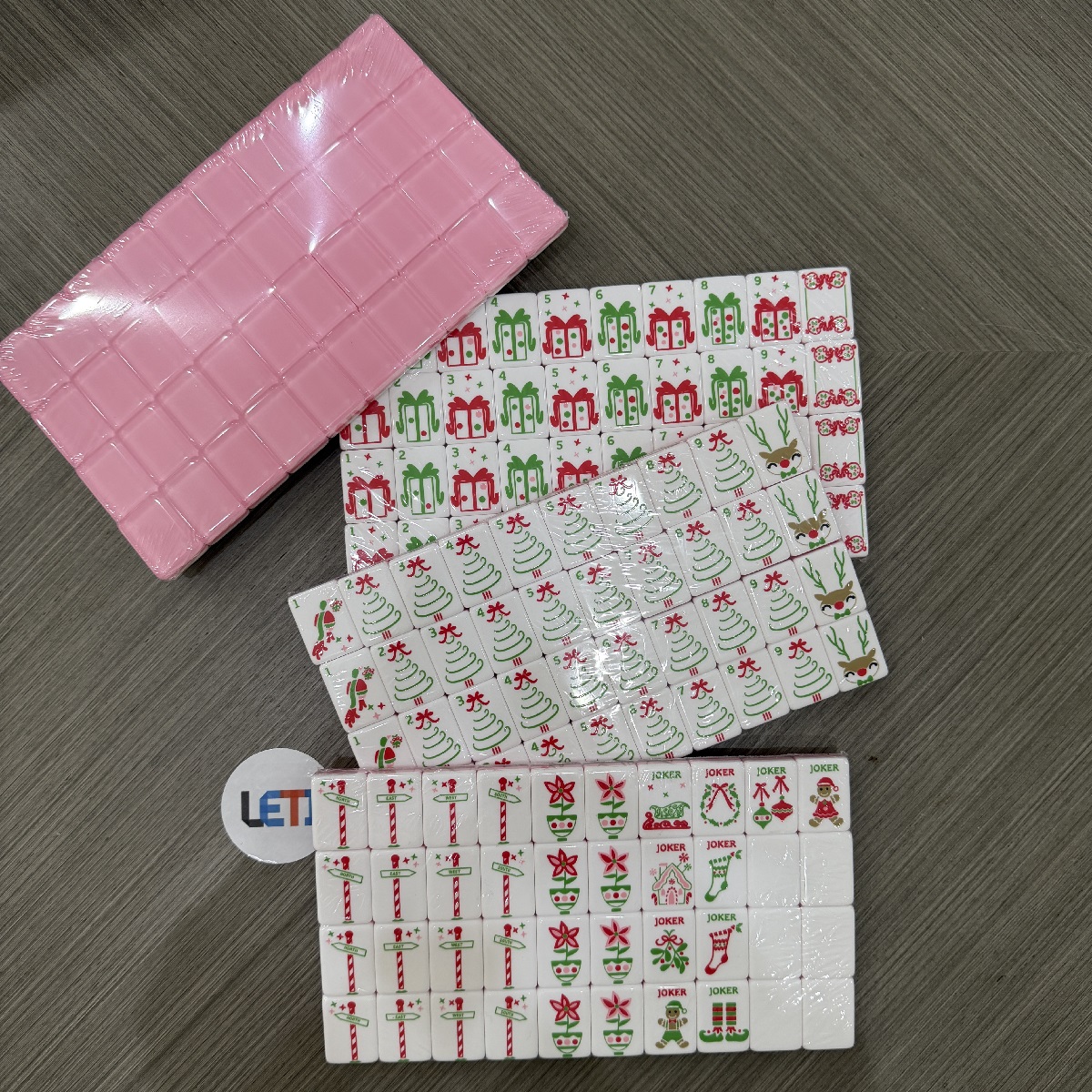 Pink Christmas Mahjong Tiles